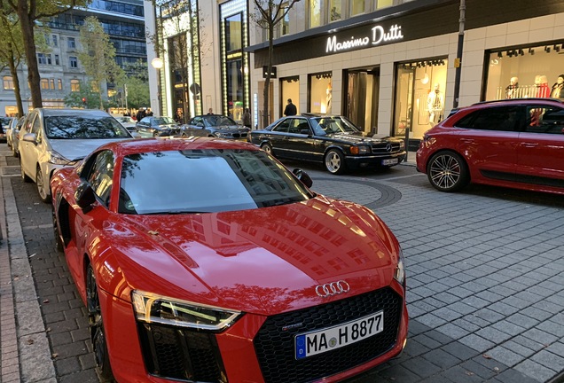 Audi R8 V10 Plus 2015