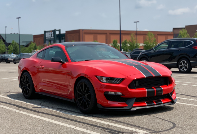 Ford Mustang Shelby GT350 2015