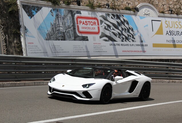 Lamborghini Aventador S LP740-4 Roadster