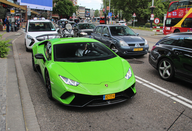 Lamborghini Huracán LP640-4 Performante