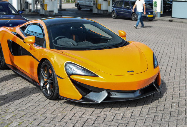 McLaren 570S