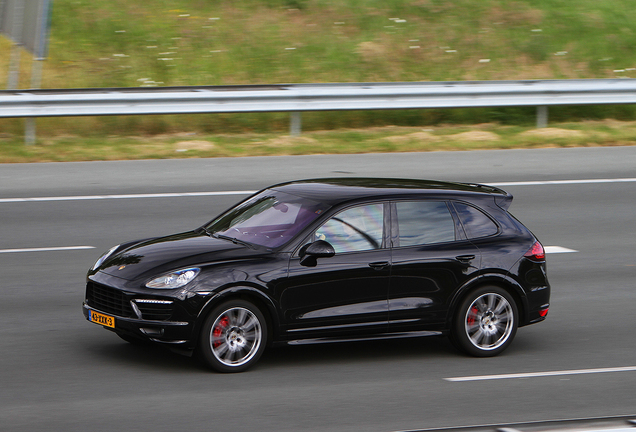 Porsche 958 Cayenne GTS