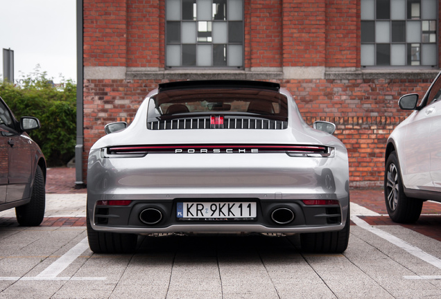 Porsche 992 Carrera 4S