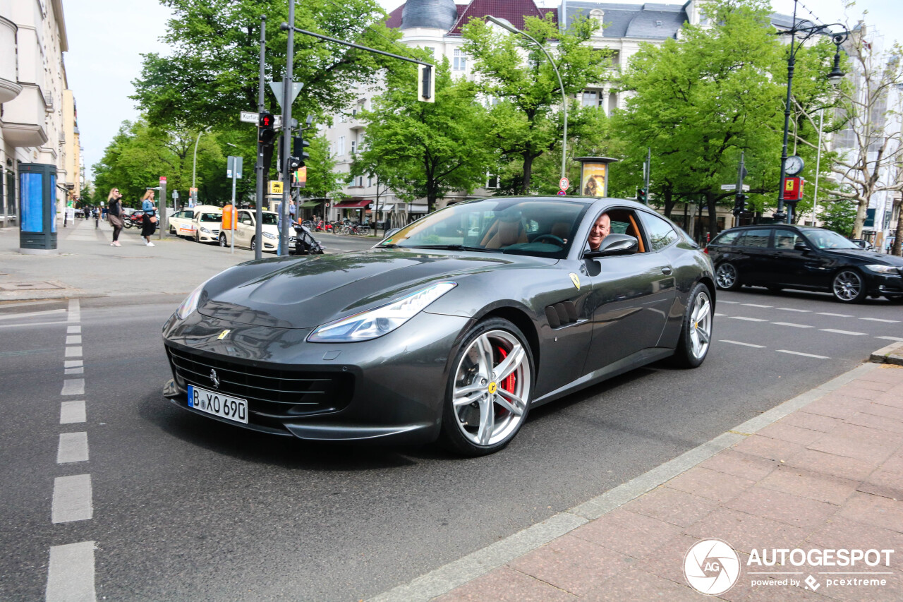 Ferrari GTC4Lusso