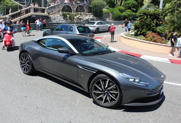 Aston Martin DB11