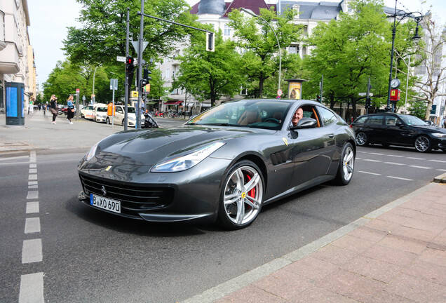 Ferrari GTC4Lusso