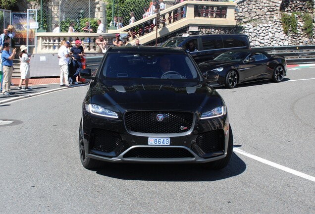 Jaguar F-PACE SVR