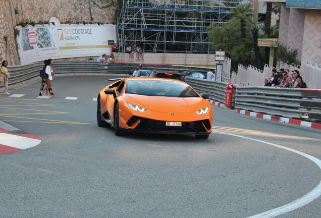 Lamborghini Huracán LP640-4 Performante