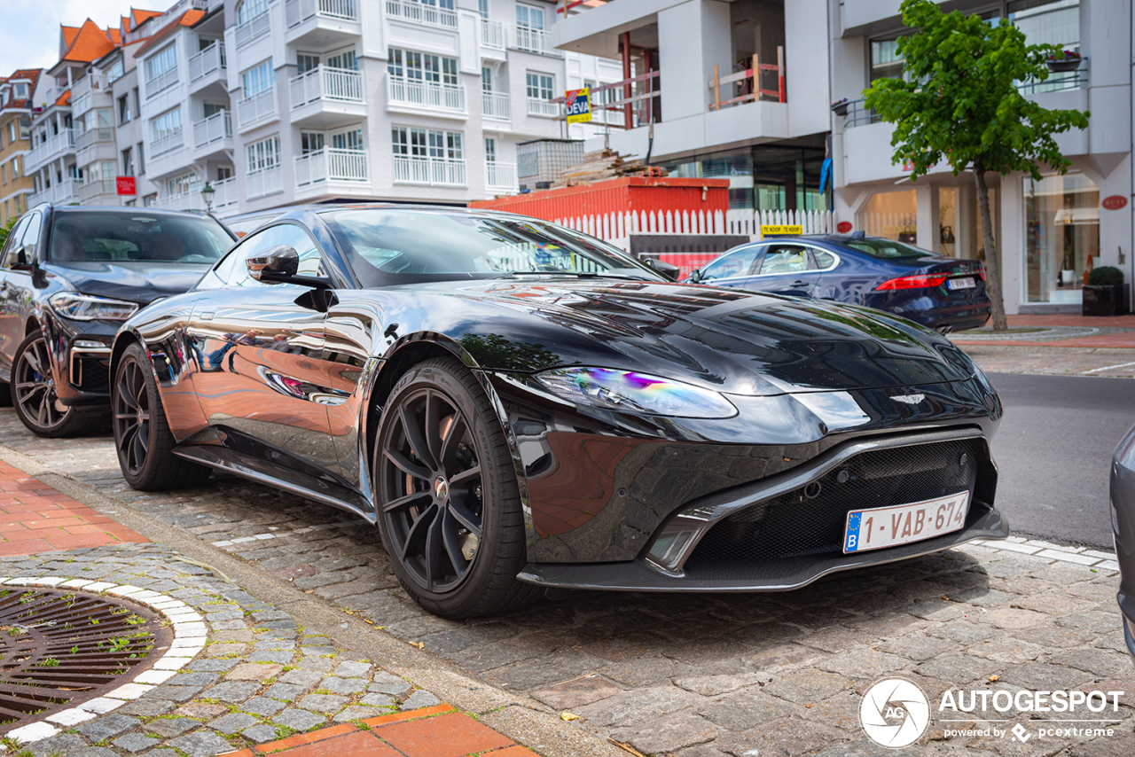 Aston Martin V8 Vantage 2018