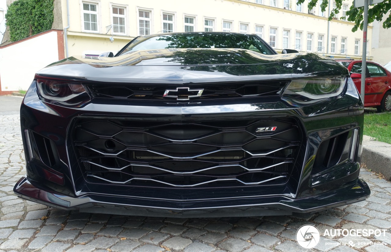 Chevrolet Camaro ZL1 2016