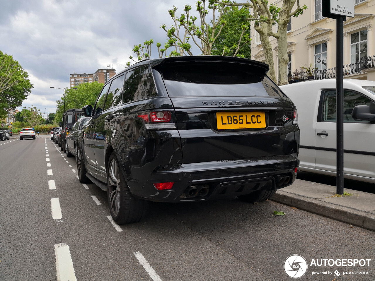 Land Rover Range Rover Sport SVR