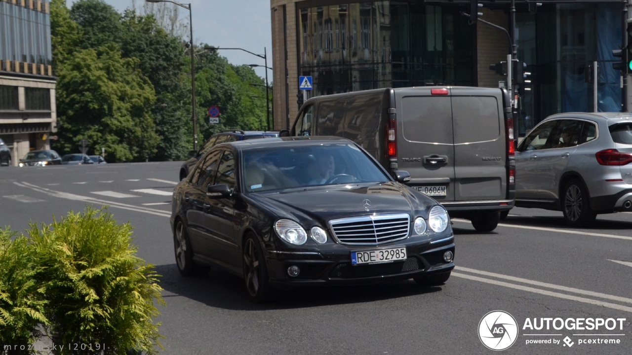 Mercedes-Benz E 63 AMG