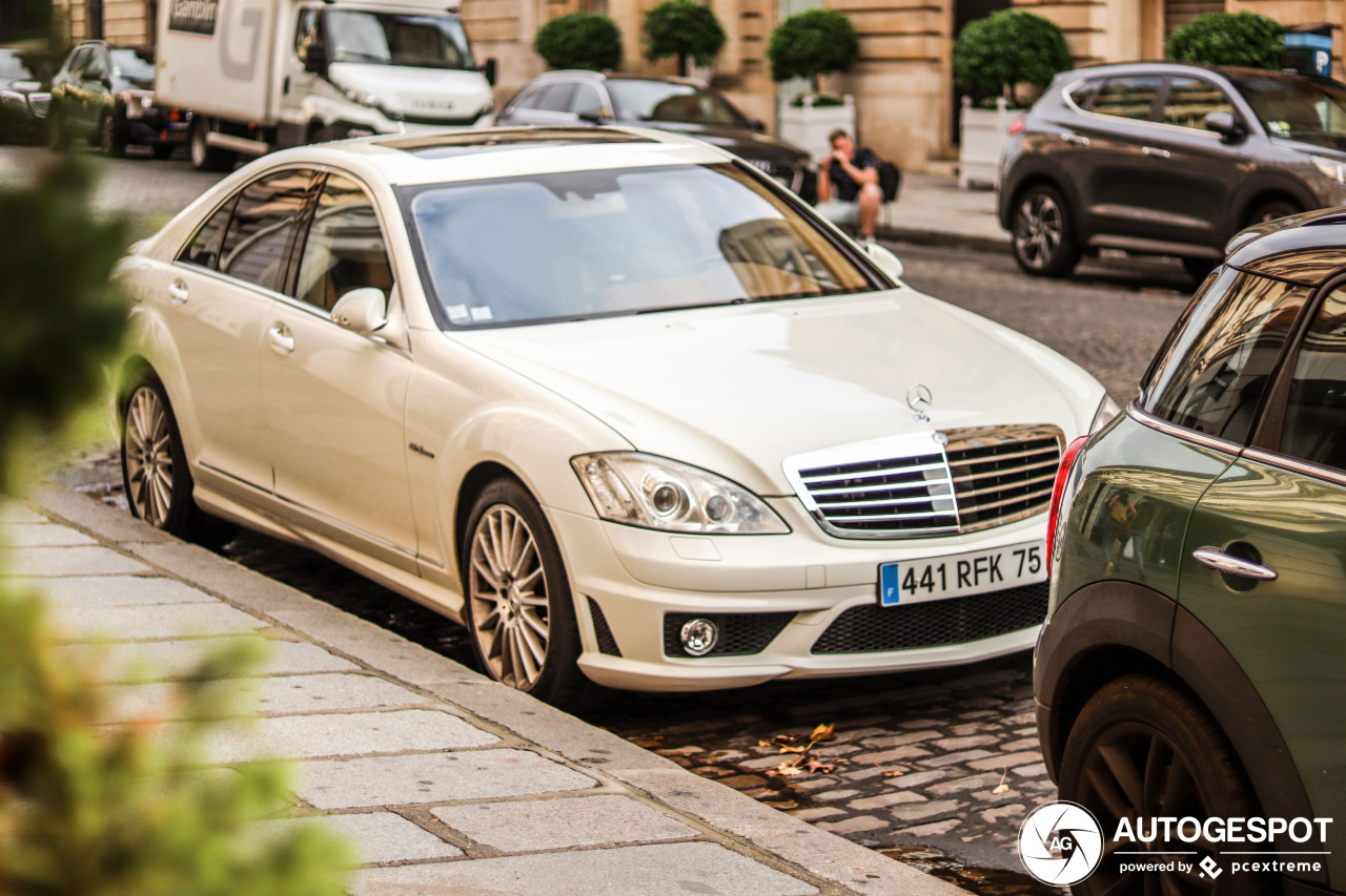 Mercedes-Benz S 63 AMG W221