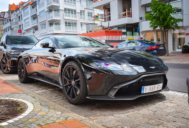 Aston Martin V8 Vantage 2018