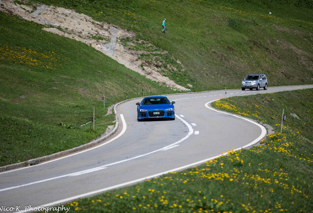 Audi R8 V10 Plus 2015