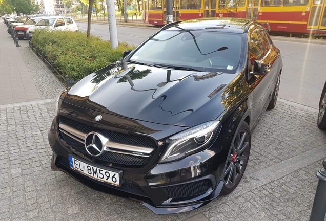 Mercedes-Benz GLA 45 AMG X156