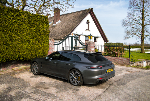 Porsche 971 Panamera Turbo S E-Hybrid Sport Turismo