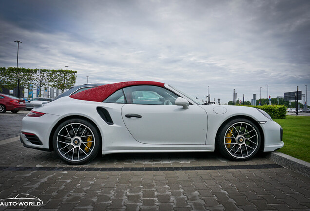 Porsche 991 Turbo S Cabriolet MkII