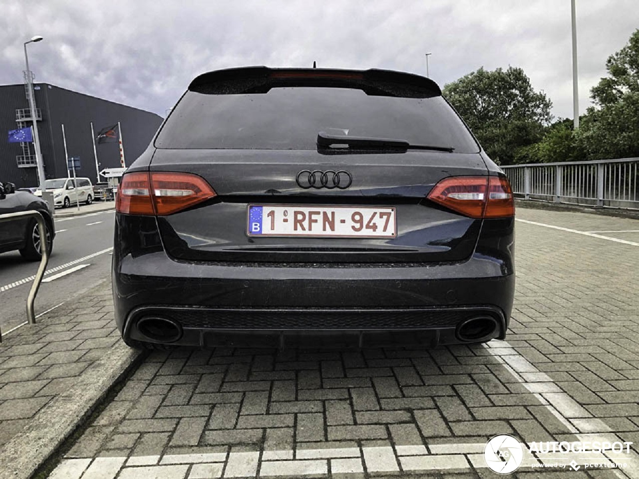 Audi RS4 Avant B8