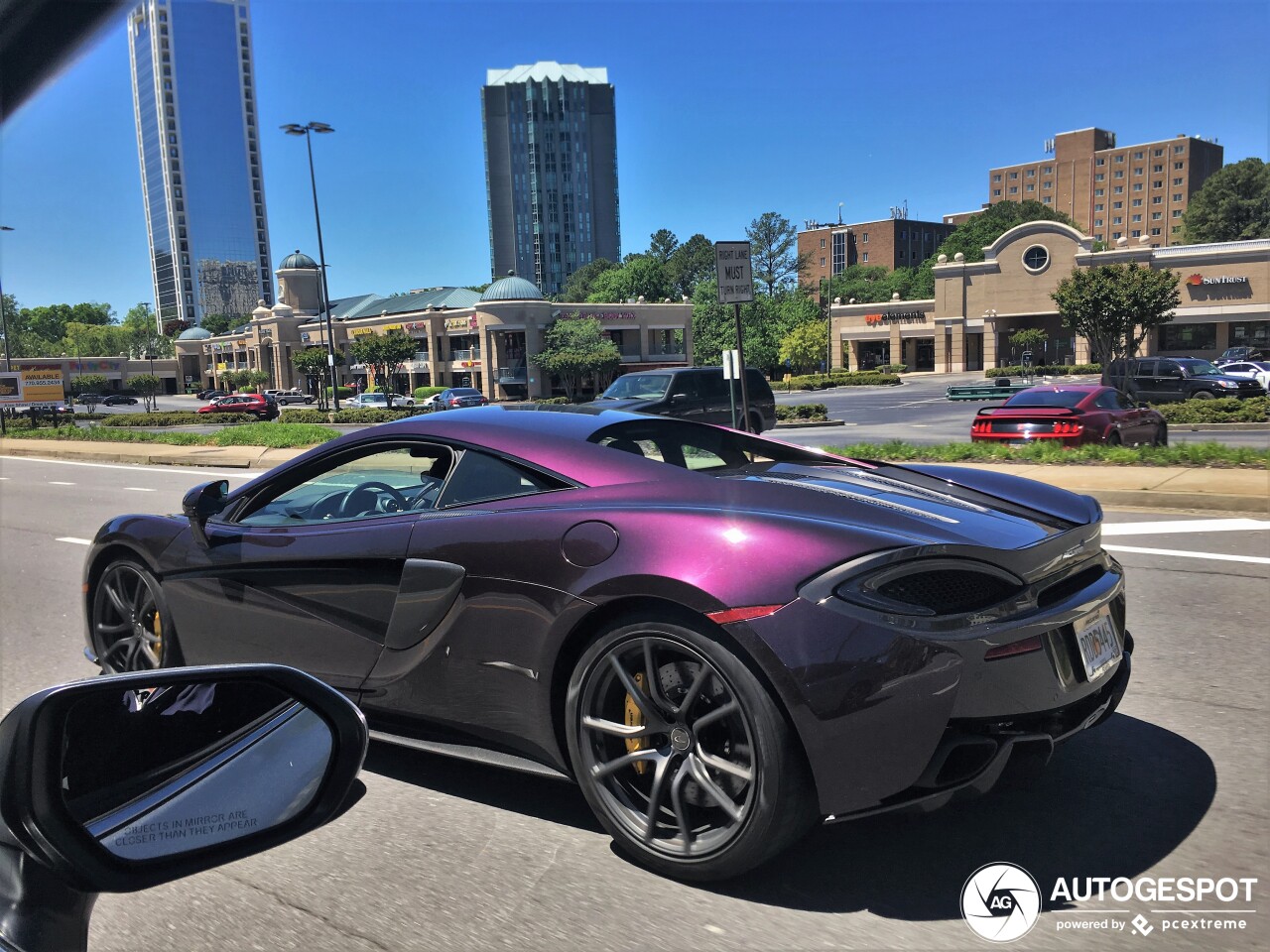 McLaren 570S