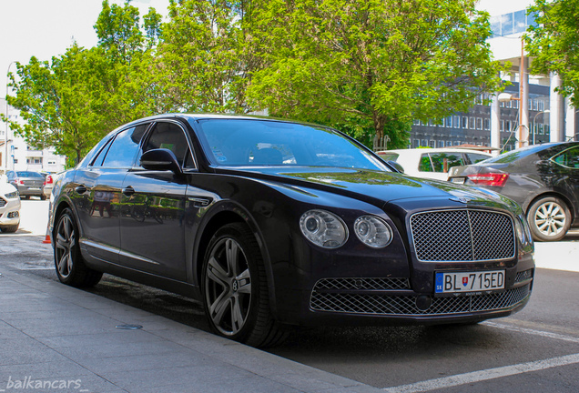 Bentley Flying Spur V8