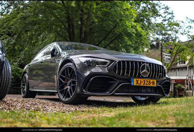 Mercedes-AMG GT 63 S X290