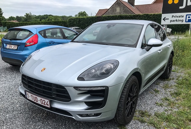 Porsche 95B Macan GTS