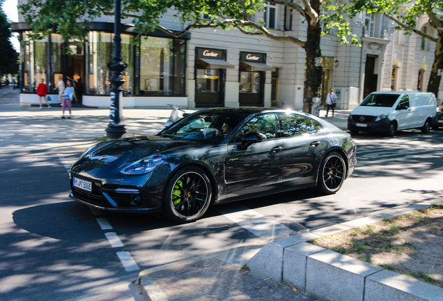 Porsche 971 Panamera Turbo S E-Hybrid