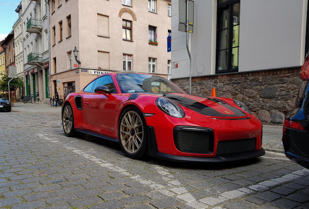 Porsche 991 GT2 RS Weissach Package