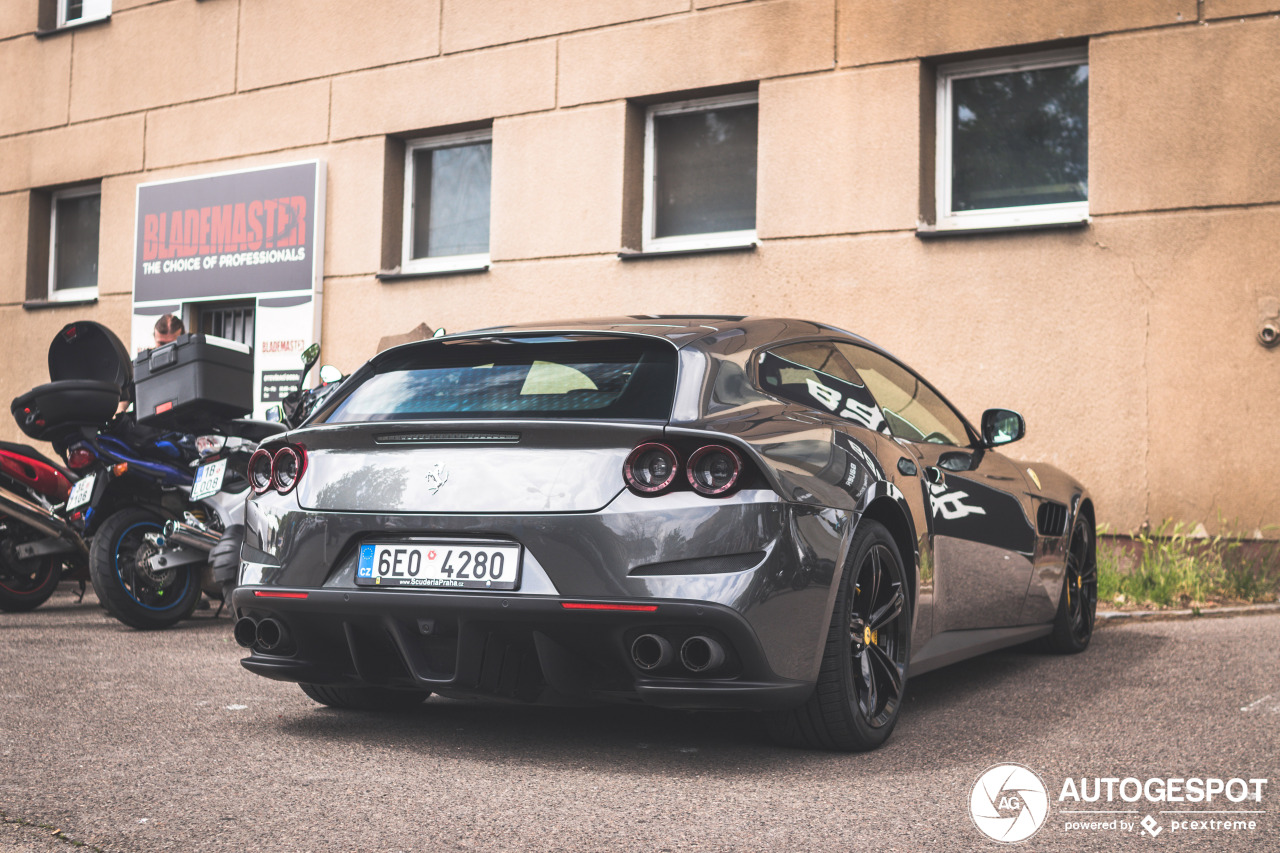 Ferrari GTC4Lusso