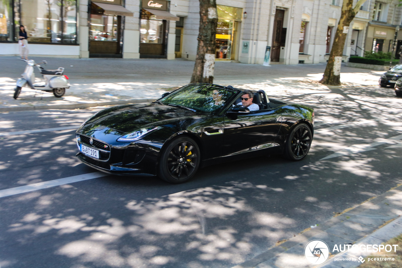 Jaguar F-TYPE S Convertible