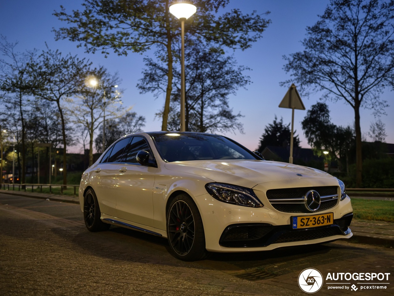 Mercedes-AMG C 63 S W205