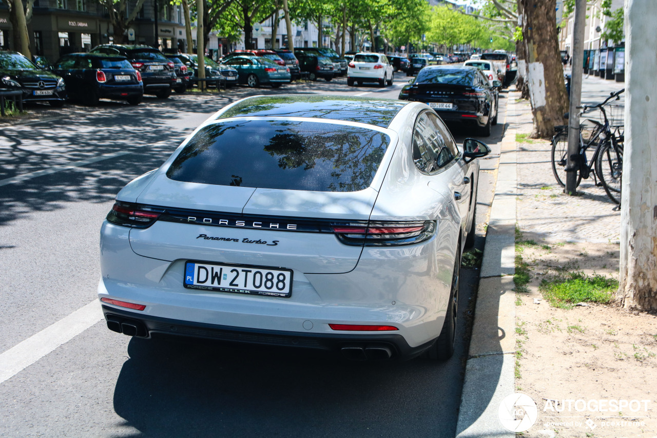 Porsche 971 Panamera Turbo S E-Hybrid