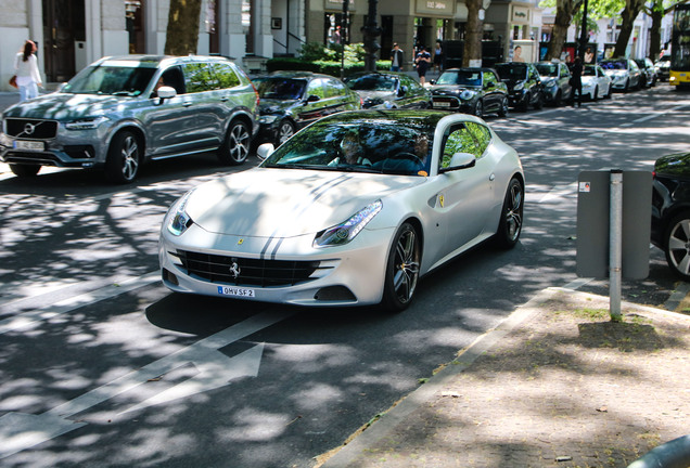 Ferrari FF