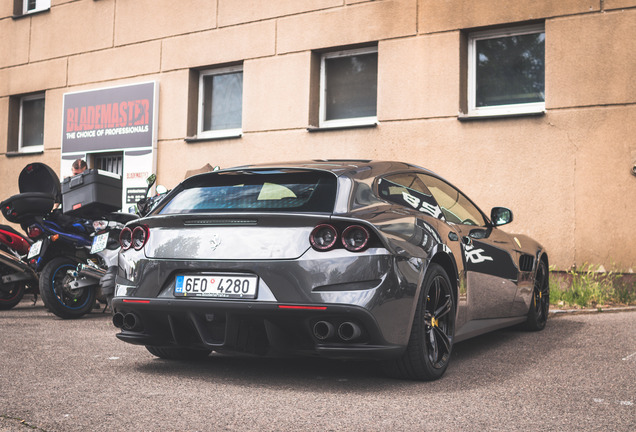 Ferrari GTC4Lusso