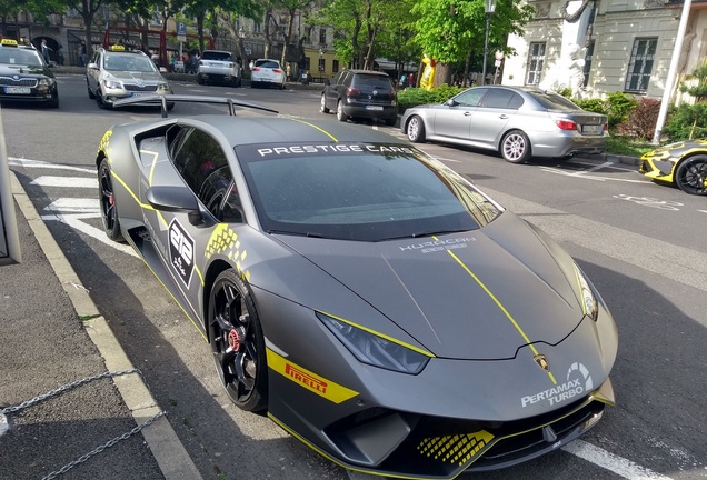 Lamborghini Huracán LP640-4 Performante