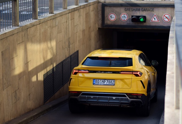 Lamborghini Urus