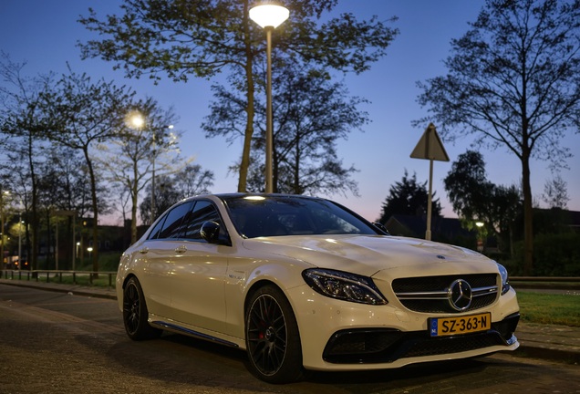 Mercedes-AMG C 63 S W205