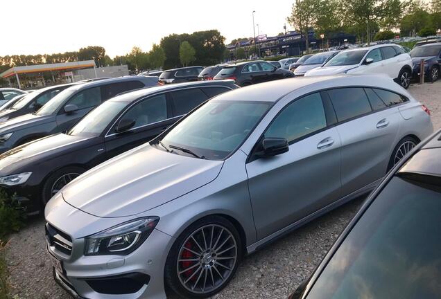 Mercedes-Benz CLA 45 AMG Shooting Brake