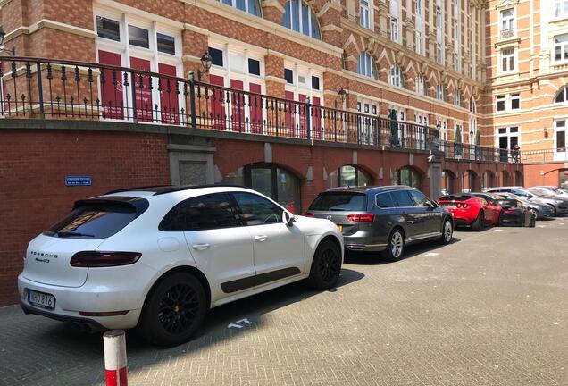 Porsche 95B Macan GTS