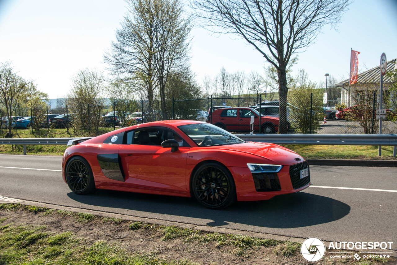 Audi R8 V10 Plus 2015