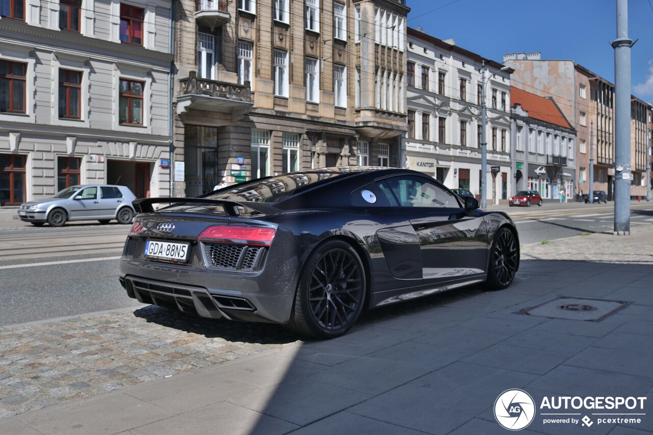 Audi R8 V10 Plus 2015