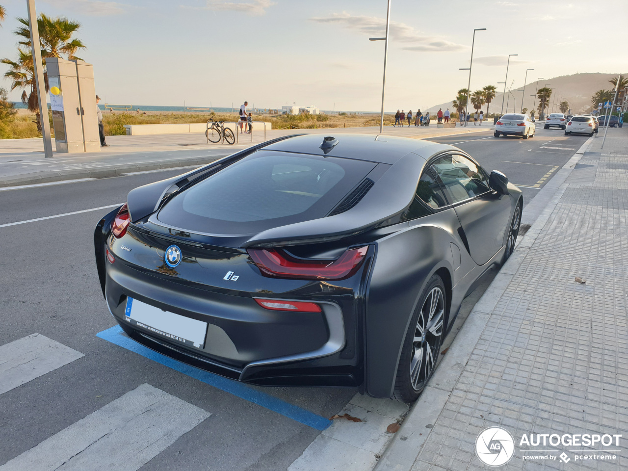 BMW i8 Protonic Frozen Black Edition