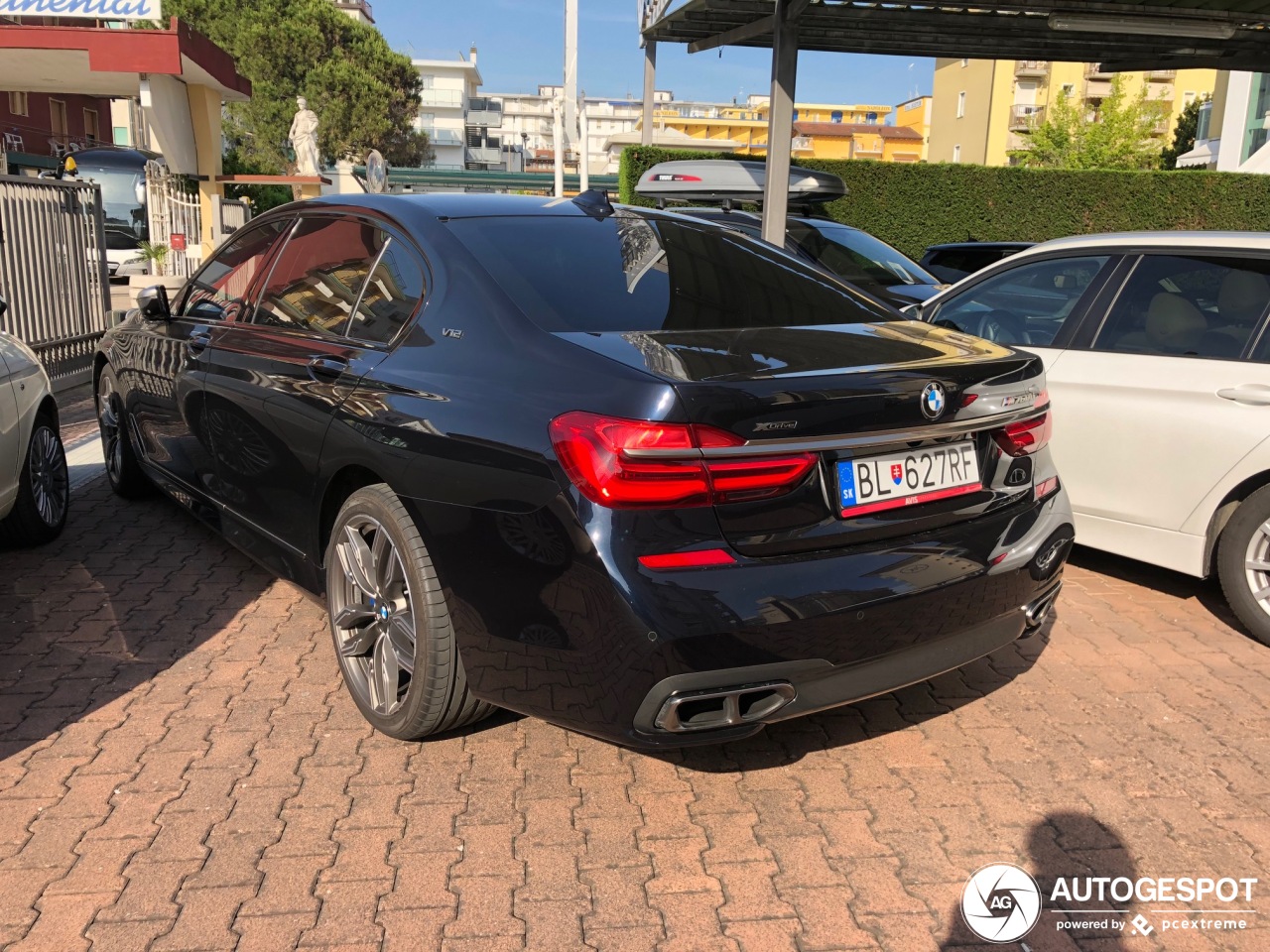 BMW M760Li xDrive