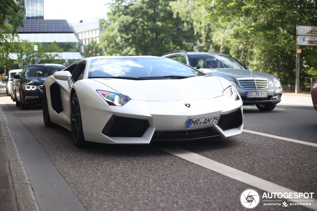 Lamborghini Aventador LP700-4