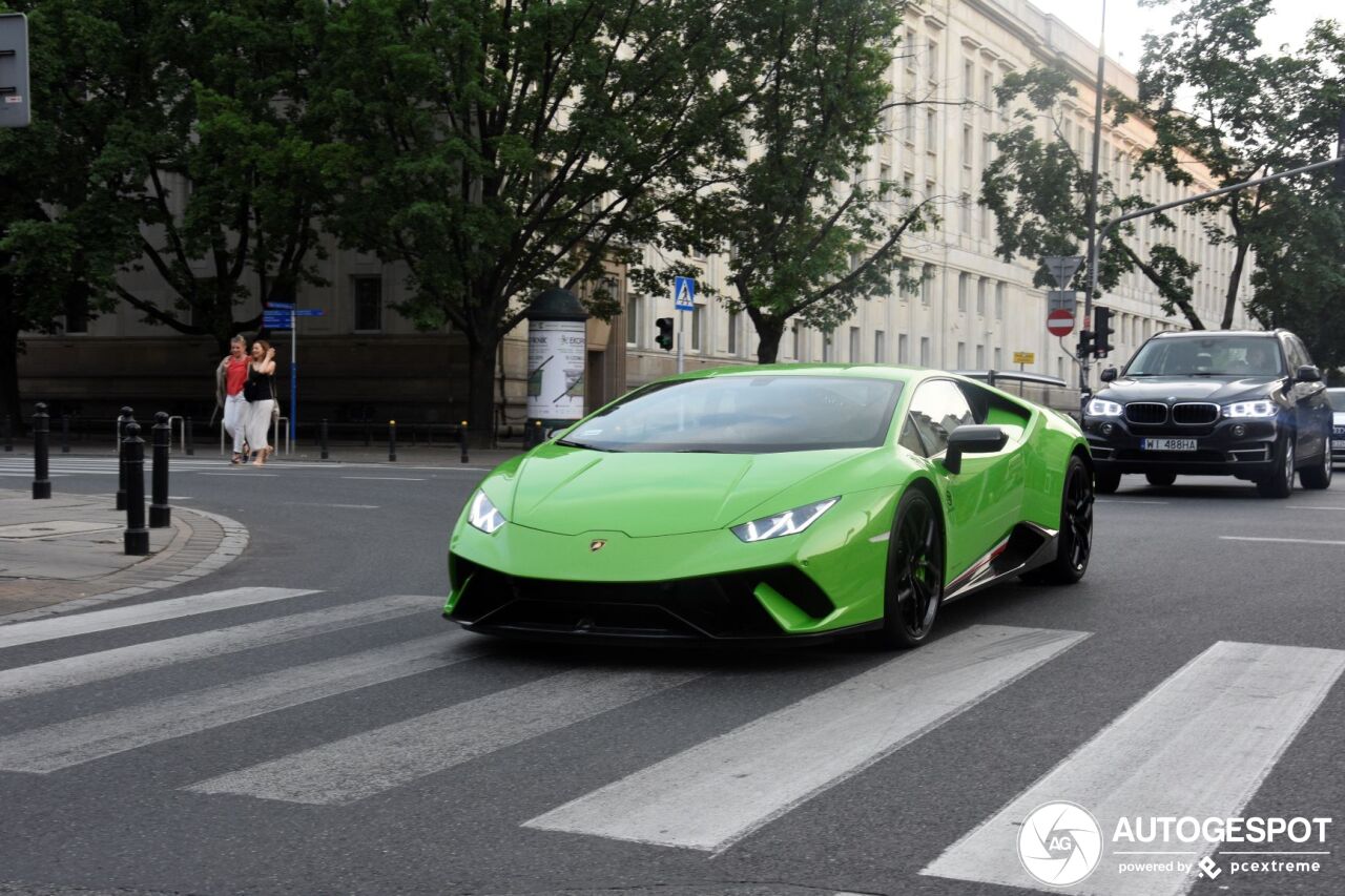 Lamborghini Huracán LP640-4 Performante