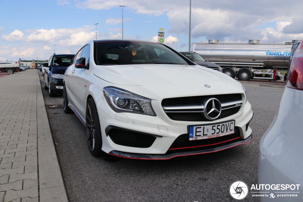 Mercedes-Benz CLA 45 AMG Shooting Brake