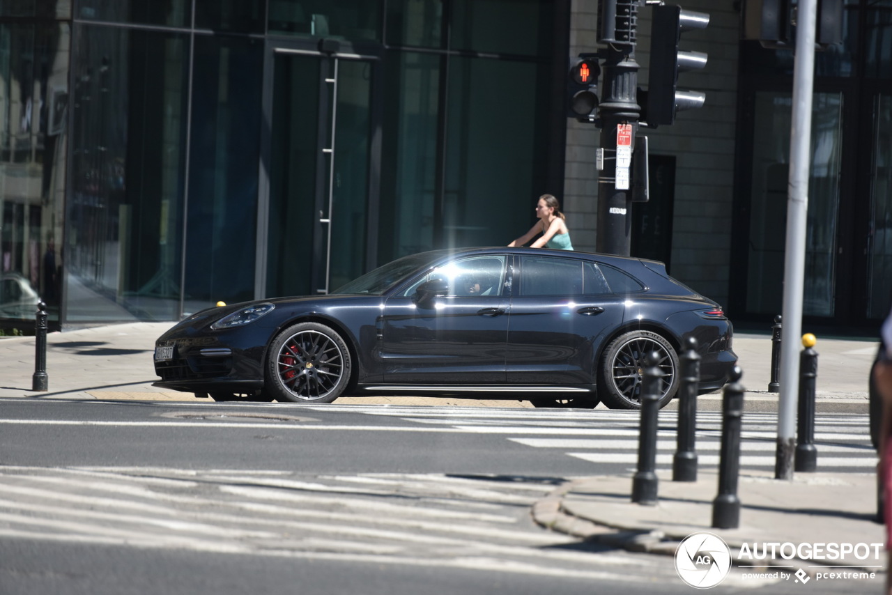 Porsche 971 Panamera Turbo Sport Turismo