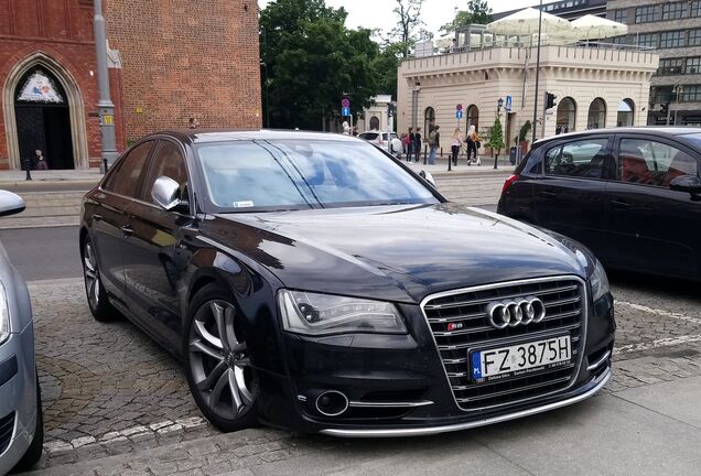 Audi S8 D4