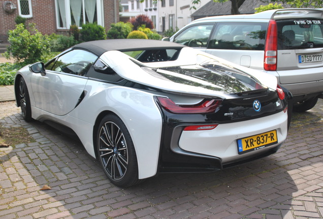 BMW i8 Roadster